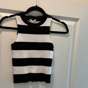 Chic Black and White Sleeveless Top